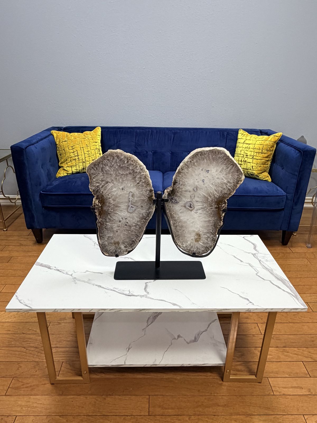 Agate centerpiece in the patient lounge
